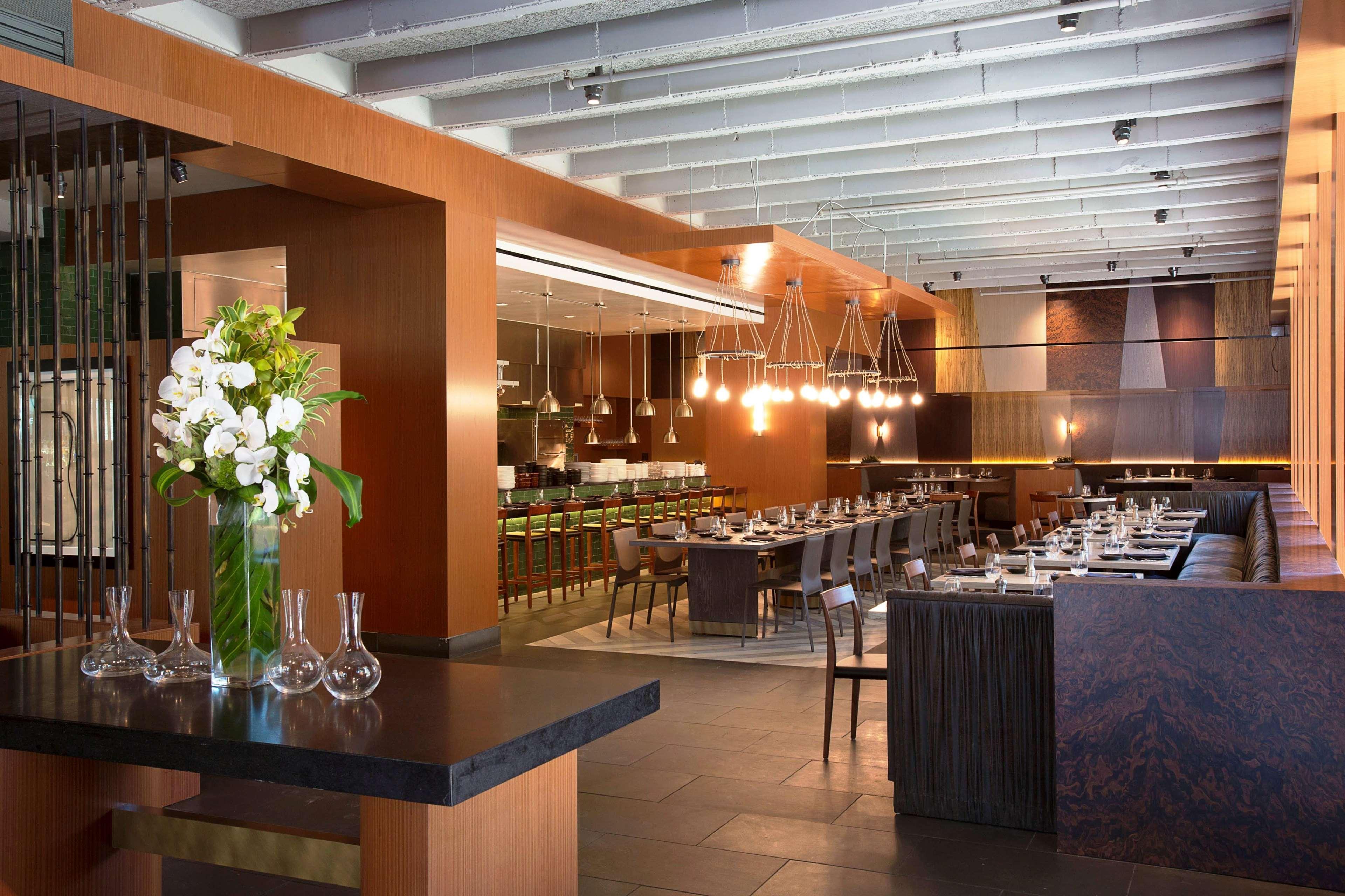 The Highland Dallas, Curio Collection By Hilton Exterior photo