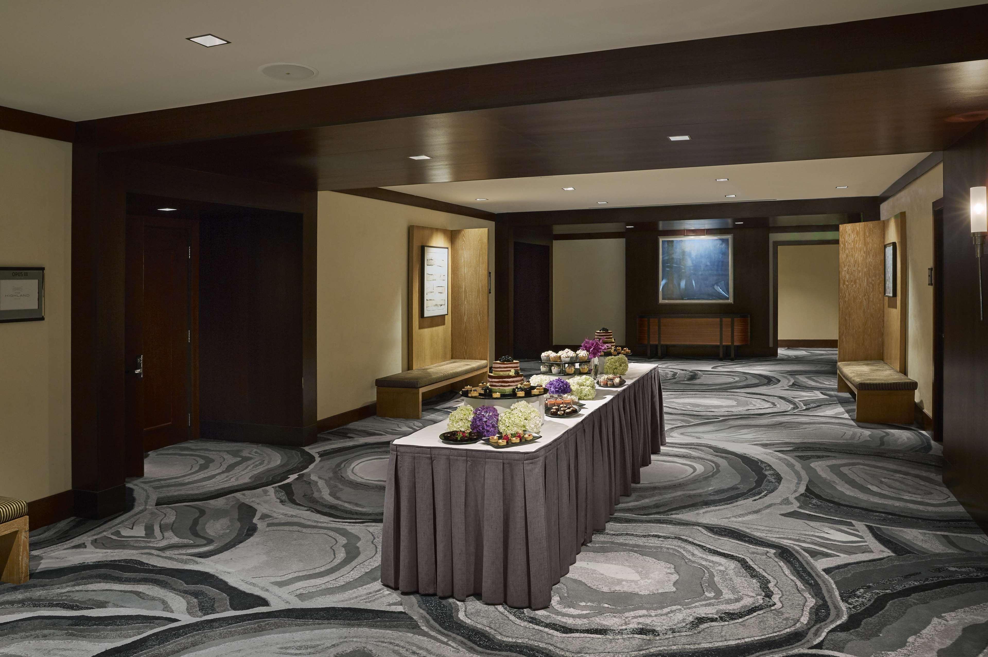 The Highland Dallas, Curio Collection By Hilton Exterior photo