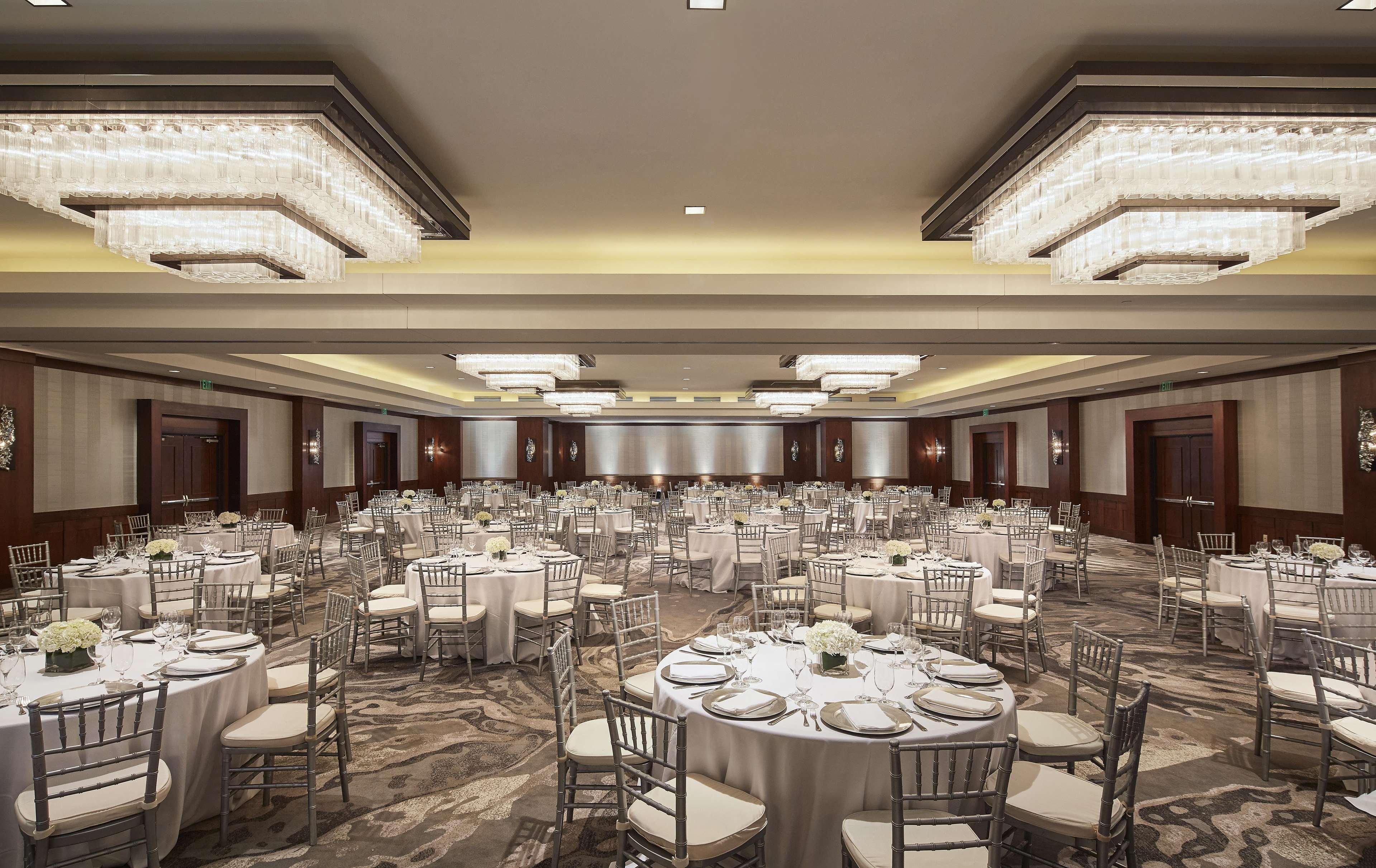The Highland Dallas, Curio Collection By Hilton Exterior photo
