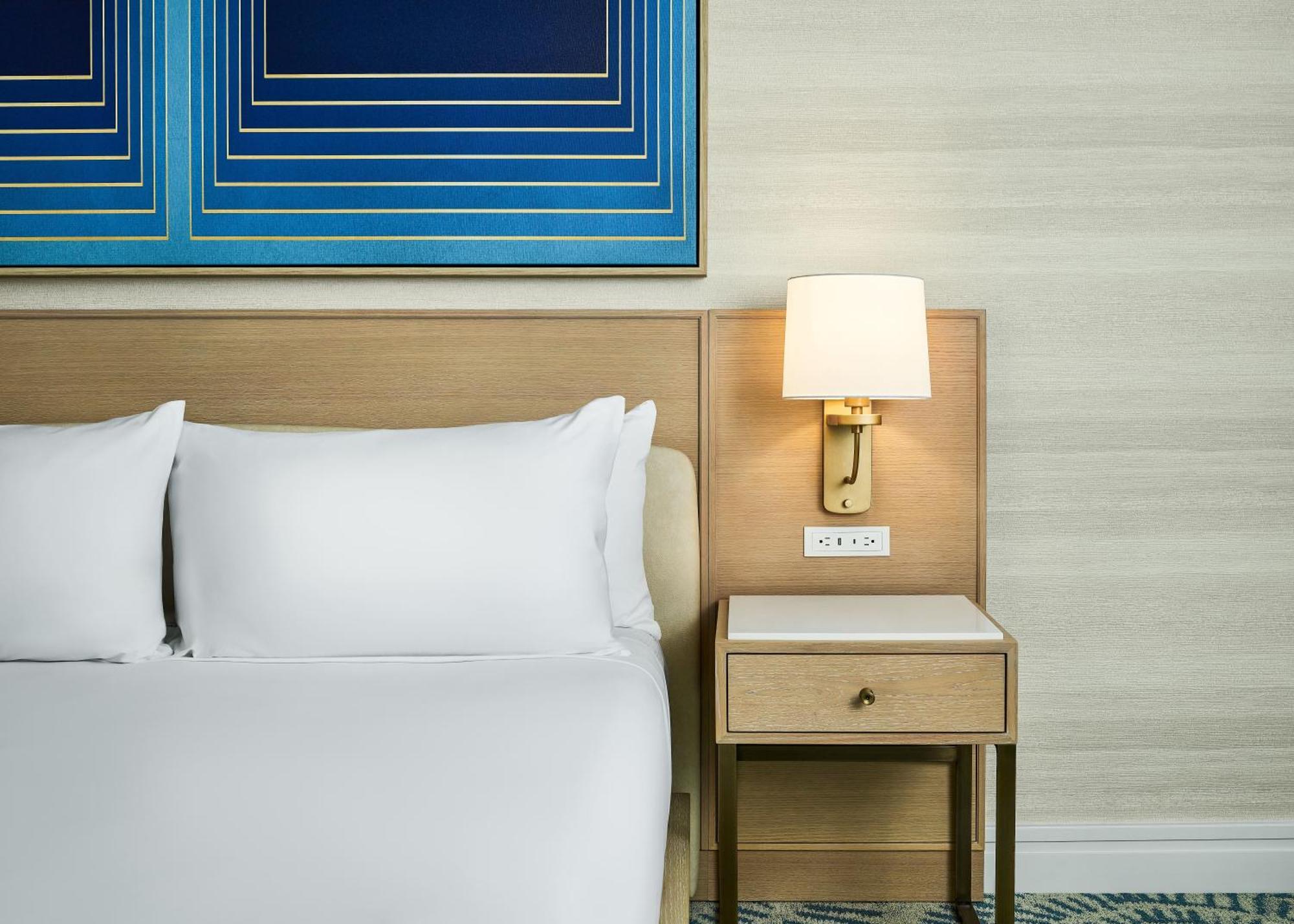 The Highland Dallas, Curio Collection By Hilton Exterior photo